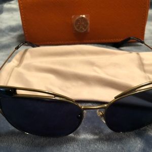 COPY - New Tory Burch cat eye sunglasses blue